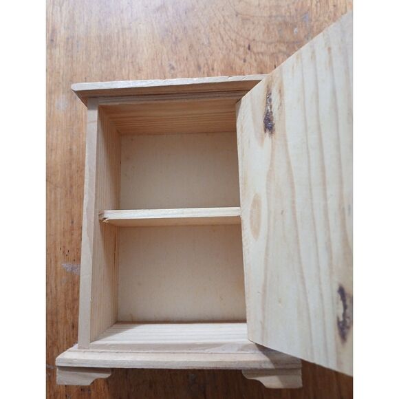 Lot Miniature Dollhouse 1:12 Scale Furniture & Accessories  Cabinet, Basket - Picture 4 of 6